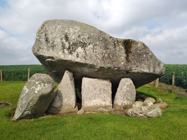alcaire dolmen